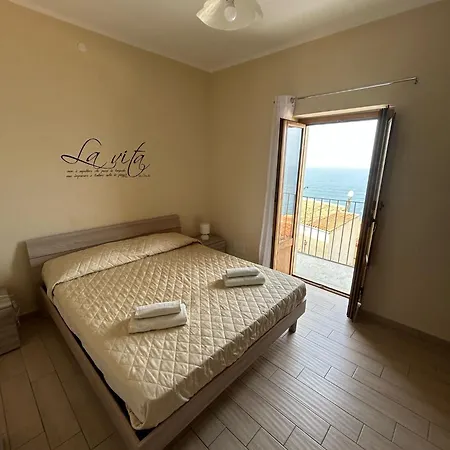 Dea Del Borgo Hébergement de vacances Sant'Ambrogio (Sicily)