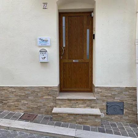 Dea Del Borgo 度假居 *