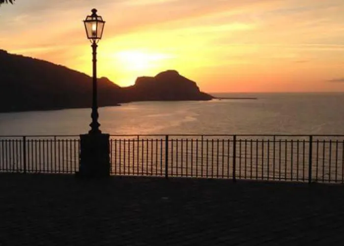 Dea Del Borgo 度假居 圣安布罗焦